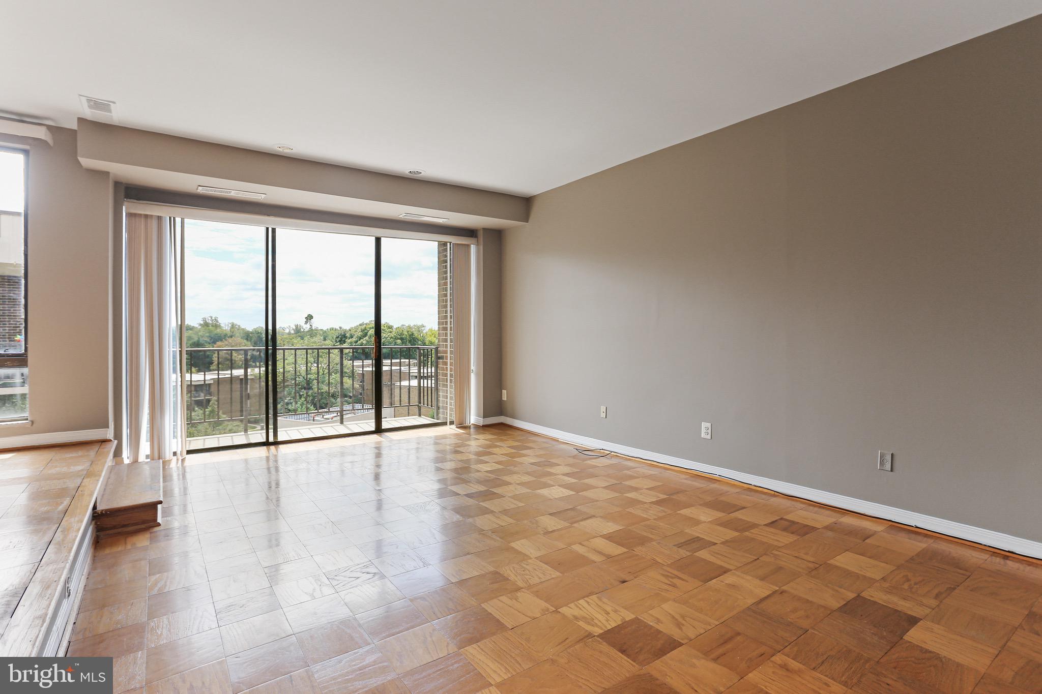 AMERICANA FINMARK - Residential