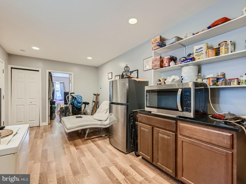 WASHINGTON VILLAGE - Residential Income