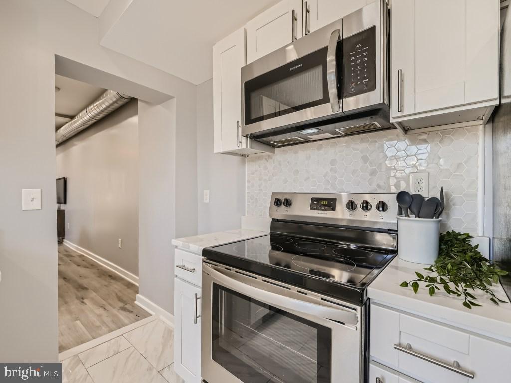 WASHINGTON VILLAGE - Residential Income
