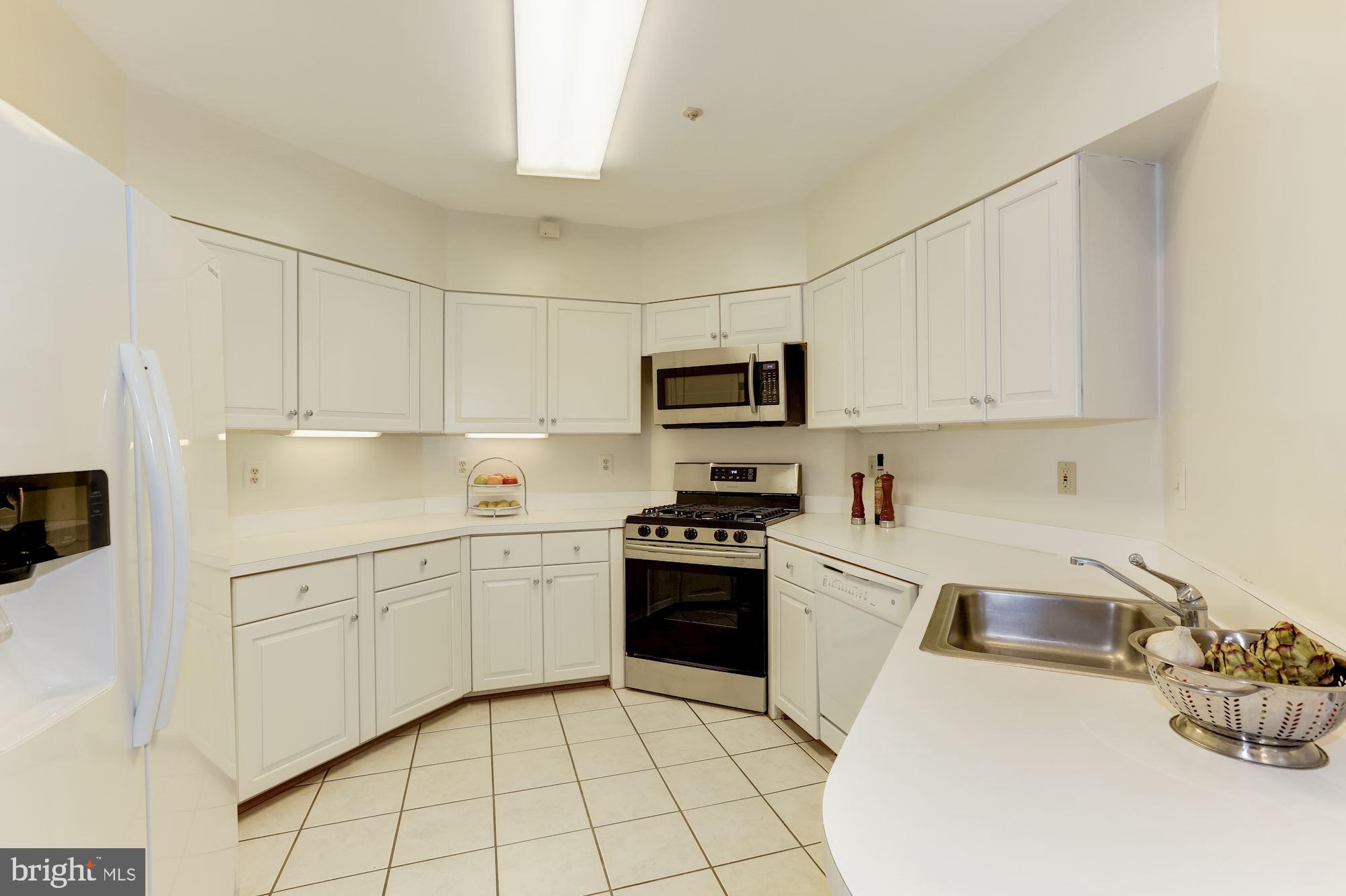 FALLSTONE - Residential Lease