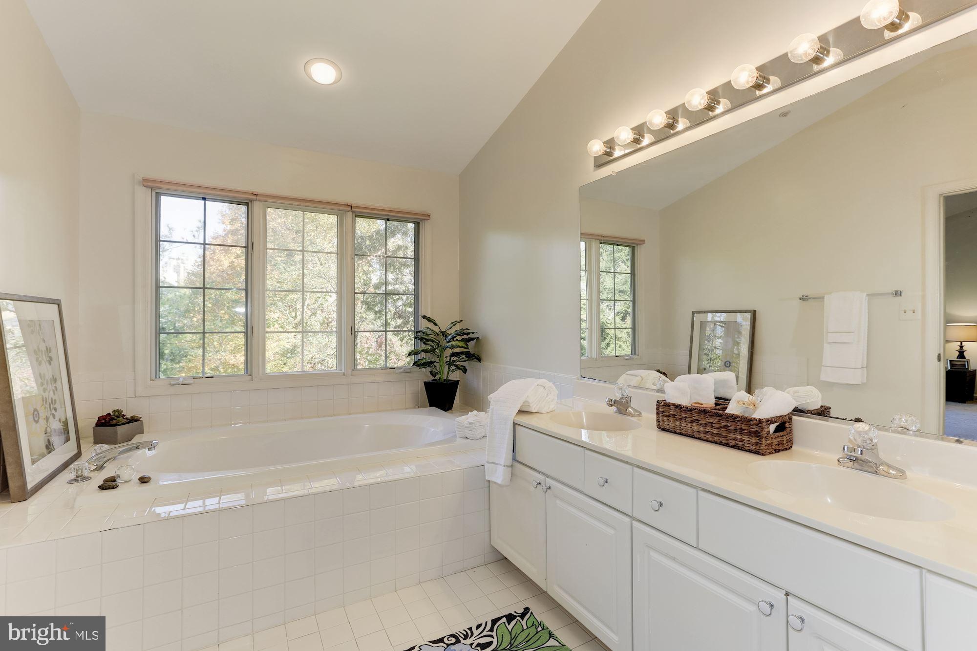 FALLSTONE - Residential Lease