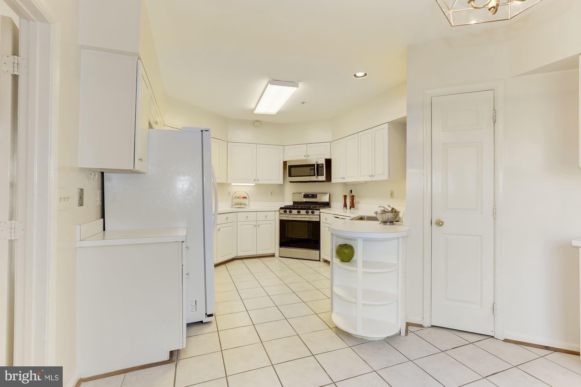 FALLSTONE - Residential Lease