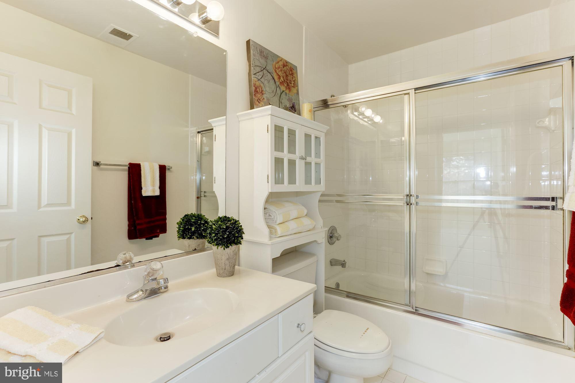 FALLSTONE - Residential Lease