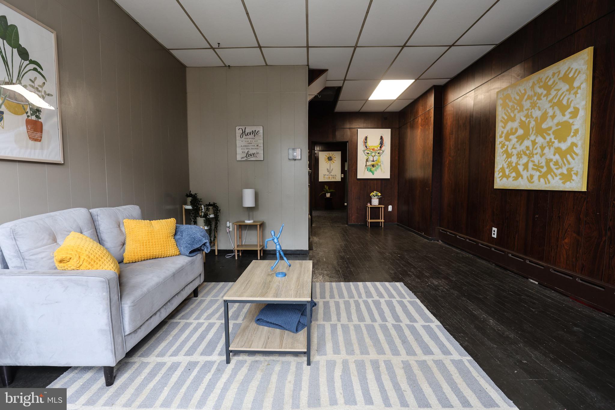 709 W NORWEGIAN STREET