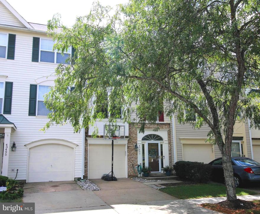 Gorgeous townhouse ready for you to move in!  Newly updated to include flooring, fresh paint, new windows and deck slider, new deck, new garage door motors and kitchen appliance, new HVAC and new hot water heater!    Our upgrades are your gain!  South Riding amenities and close to showing, restaurants and more! 
 Welcome home!  Professional pics on 9/26.