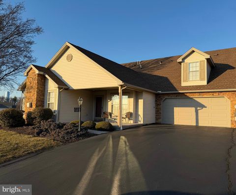 1383 WELLINGTON DRIVE B2 YORK PA 17408