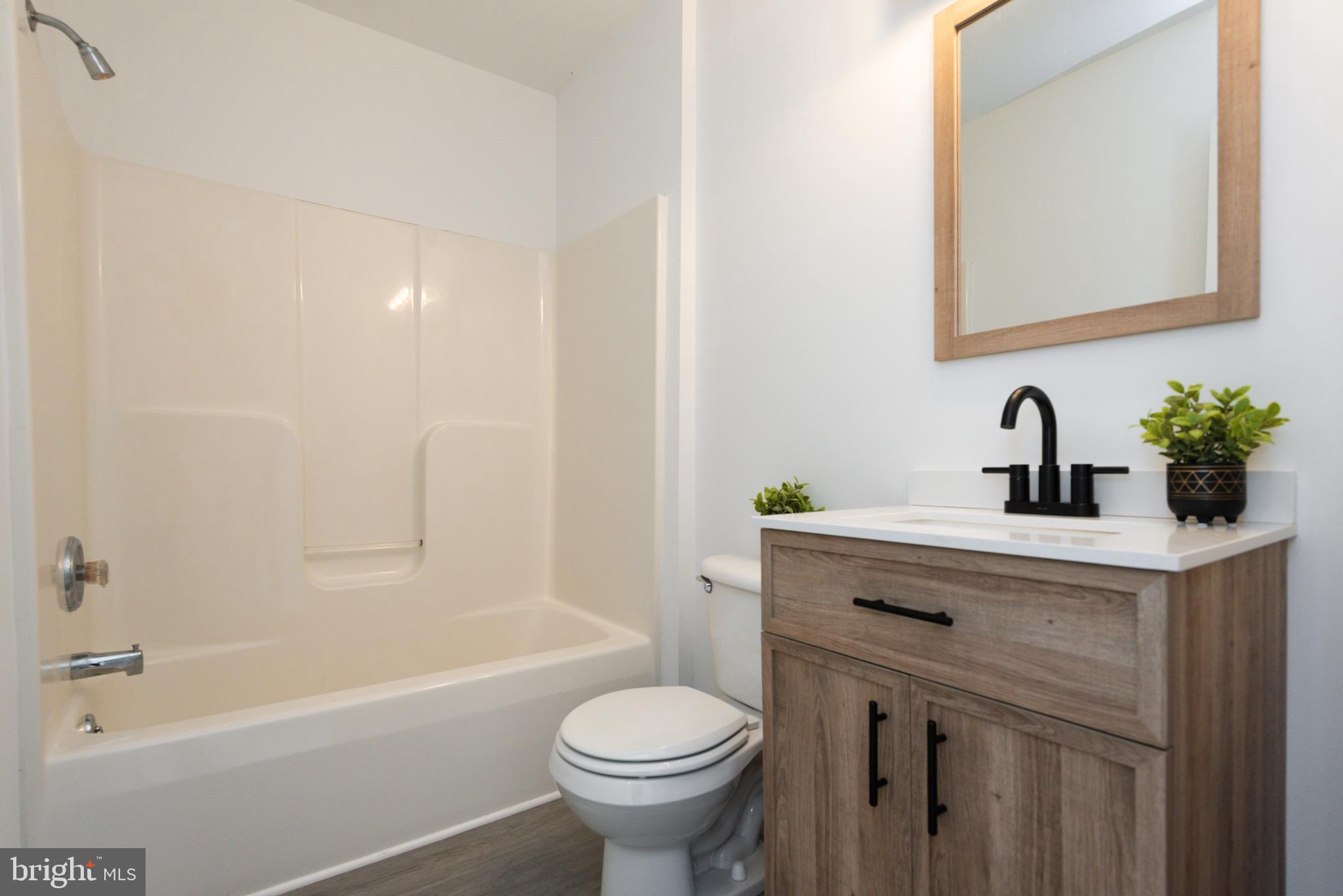 MATTHEWSTOWN RUN - Residential