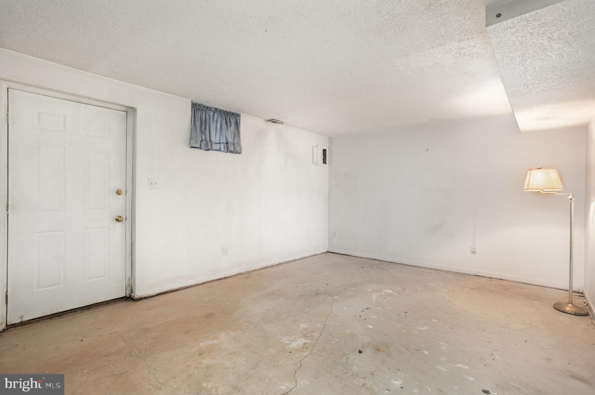 ROSEDALE - Residential