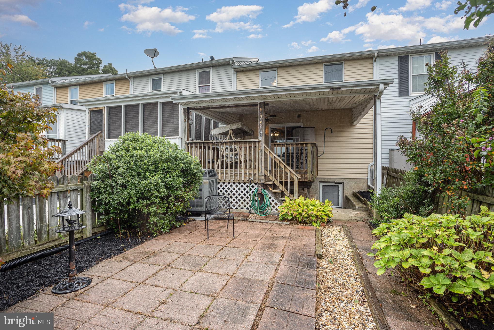 ROSEDALE - Residential