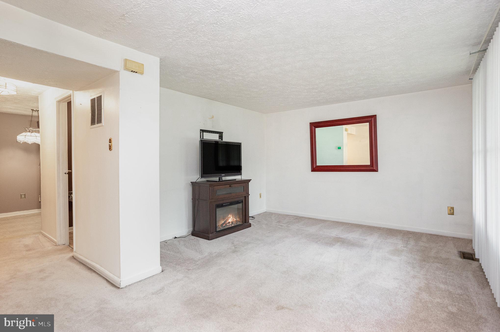 ROSEDALE - Residential