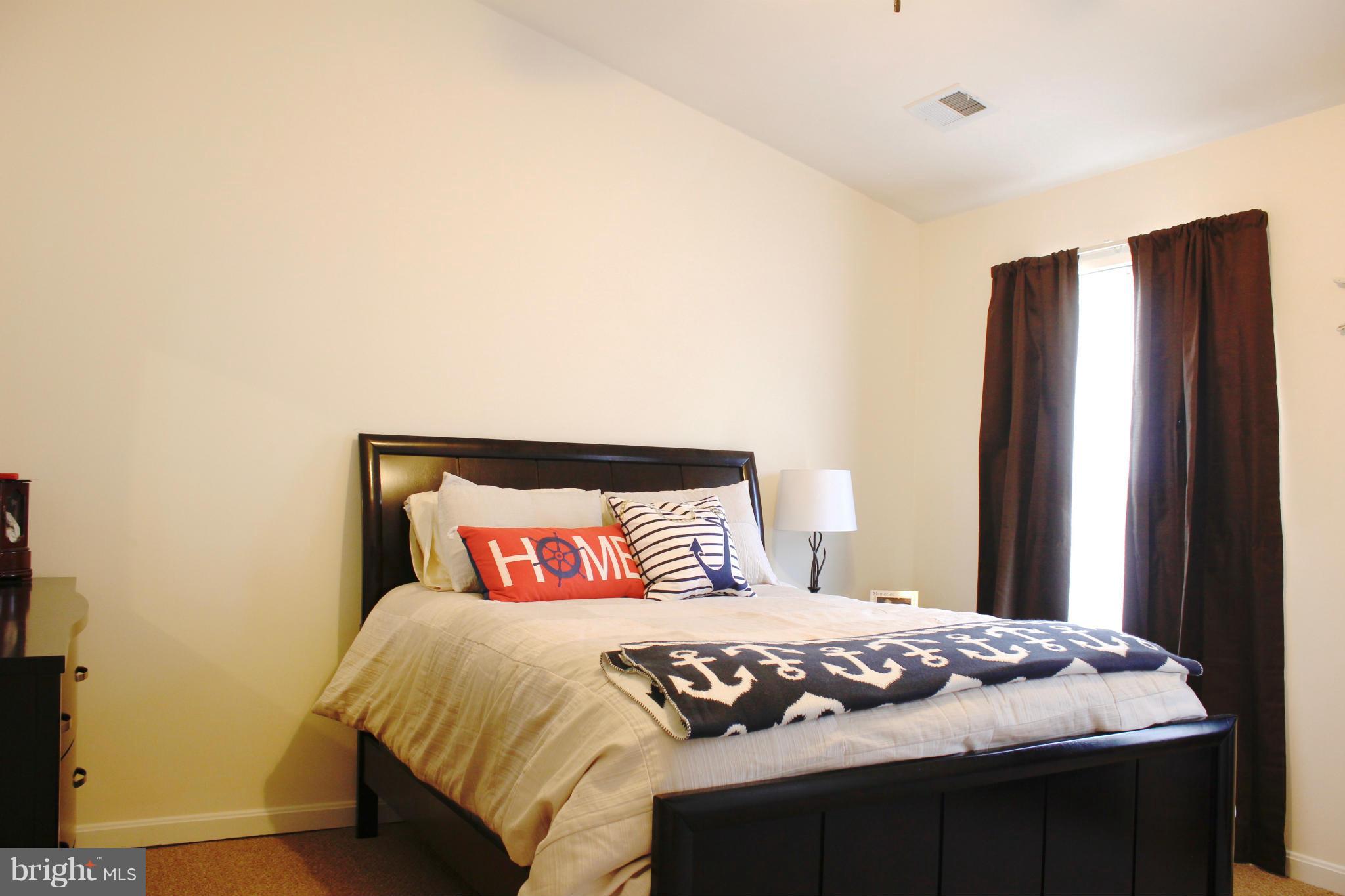 WOODLAND PARK - Residential Lease