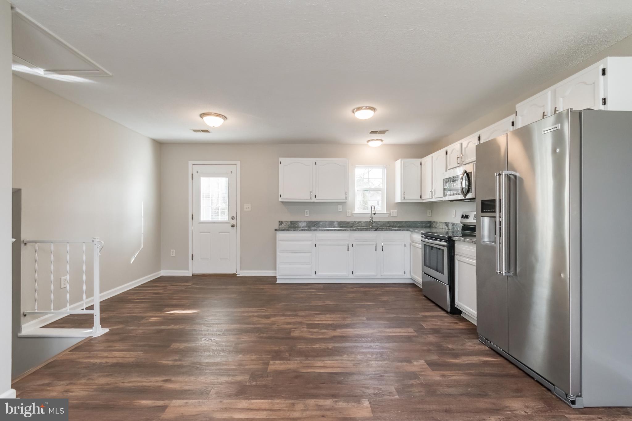 SPRINGFIELD VILLAGE - Residential