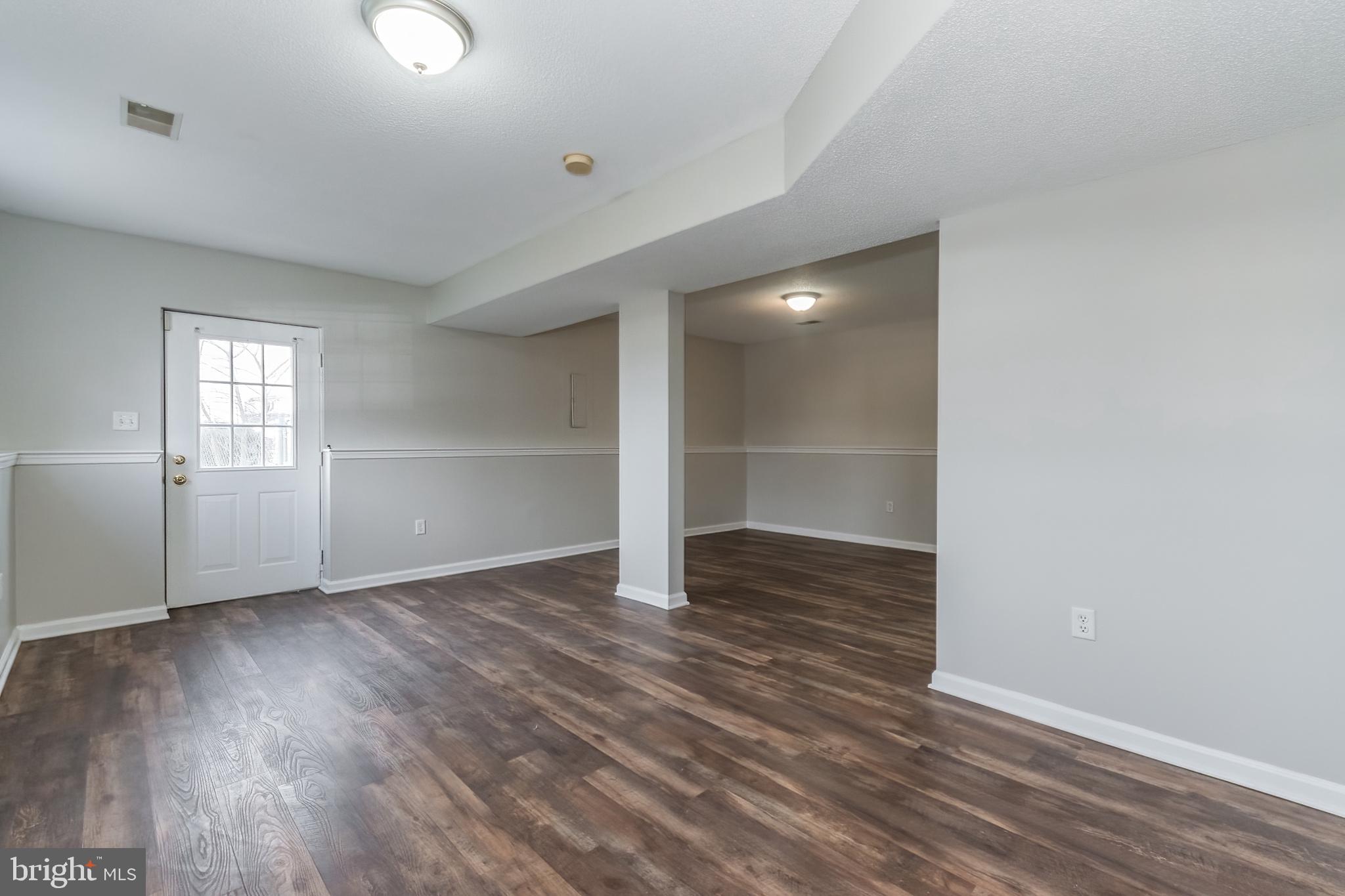 SPRINGFIELD VILLAGE - Residential