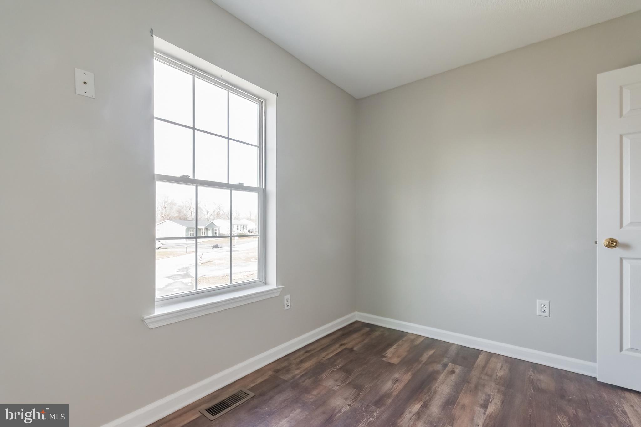 SPRINGFIELD VILLAGE - Residential