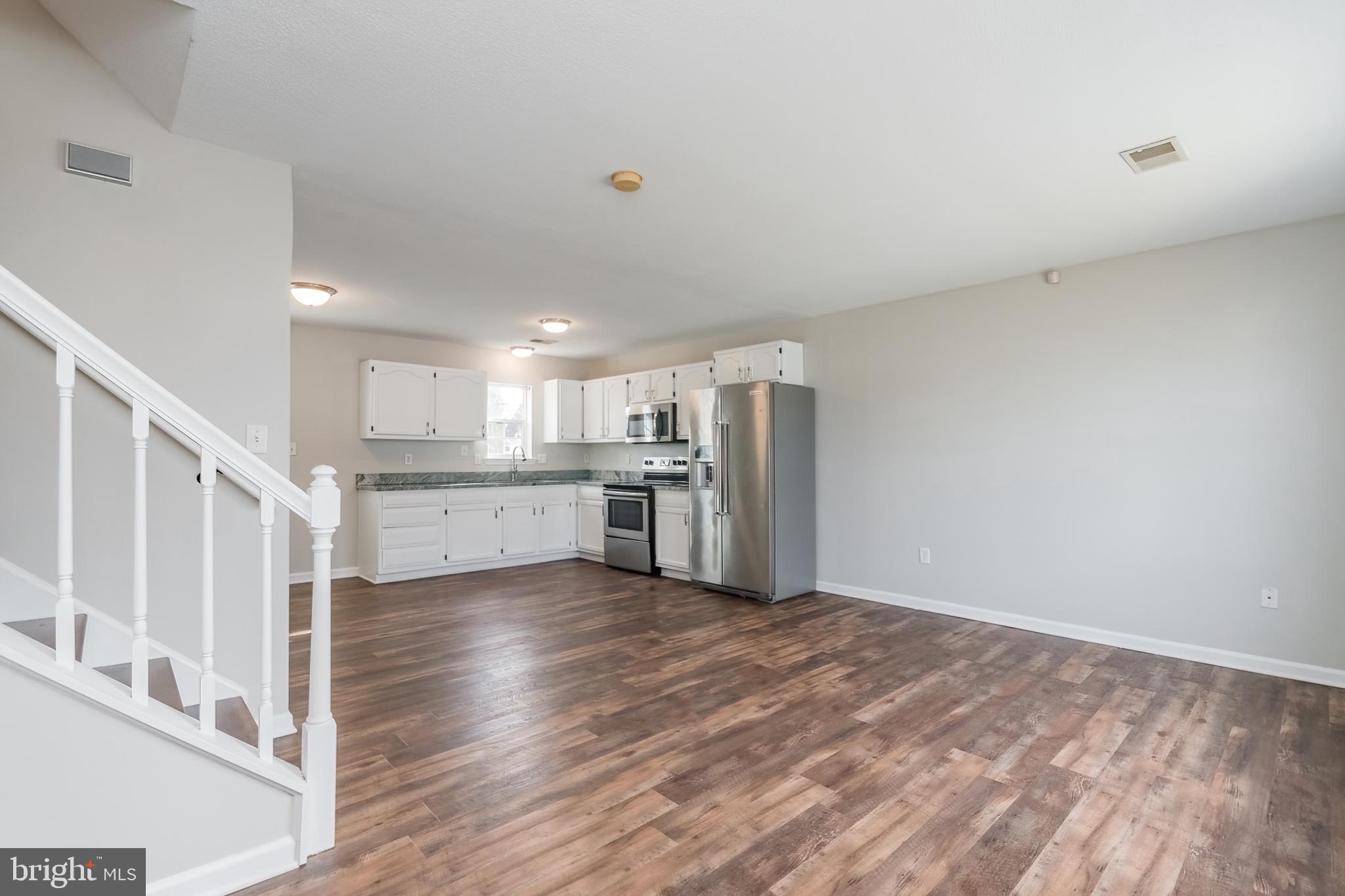 SPRINGFIELD VILLAGE - Residential