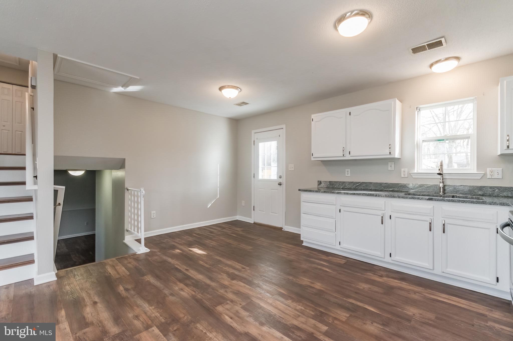 SPRINGFIELD VILLAGE - Residential