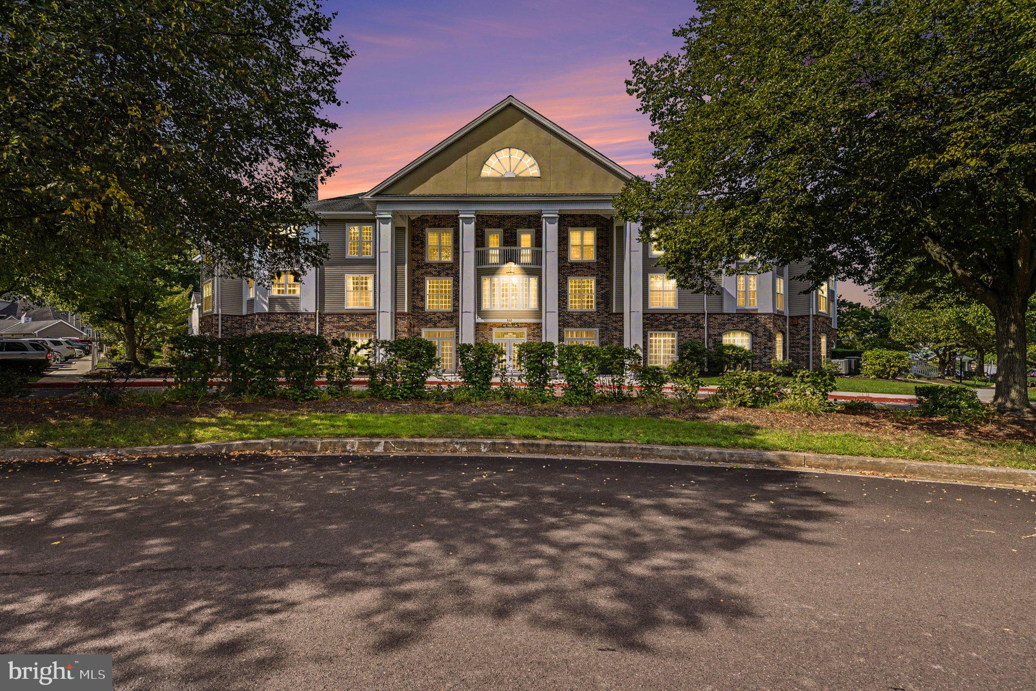 600 SQUIRE LANE 600-2H