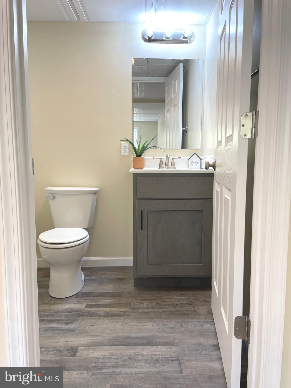 CRITTON HOLLOW ESTATES - Residential