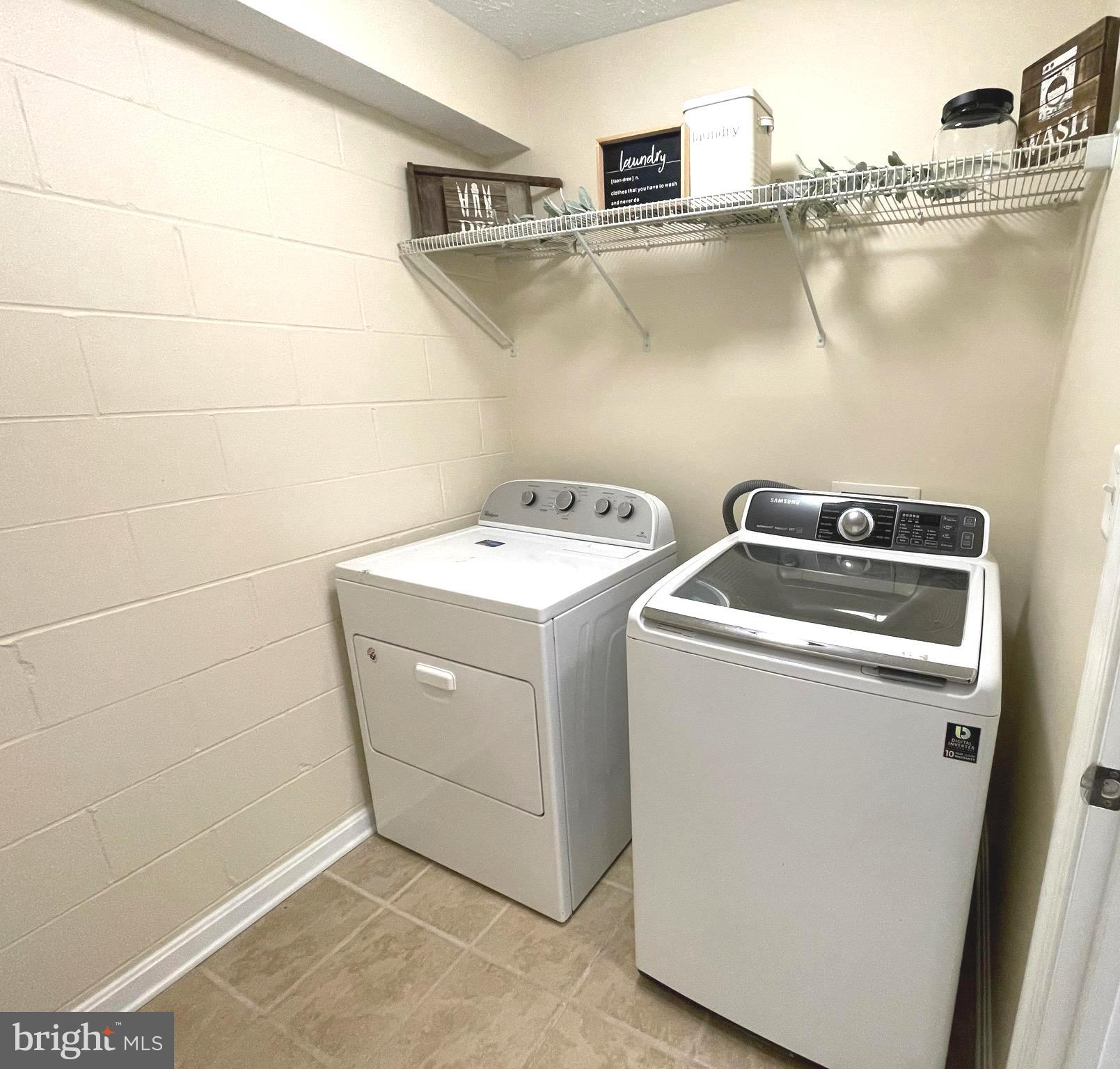 CRITTON HOLLOW ESTATES - Residential