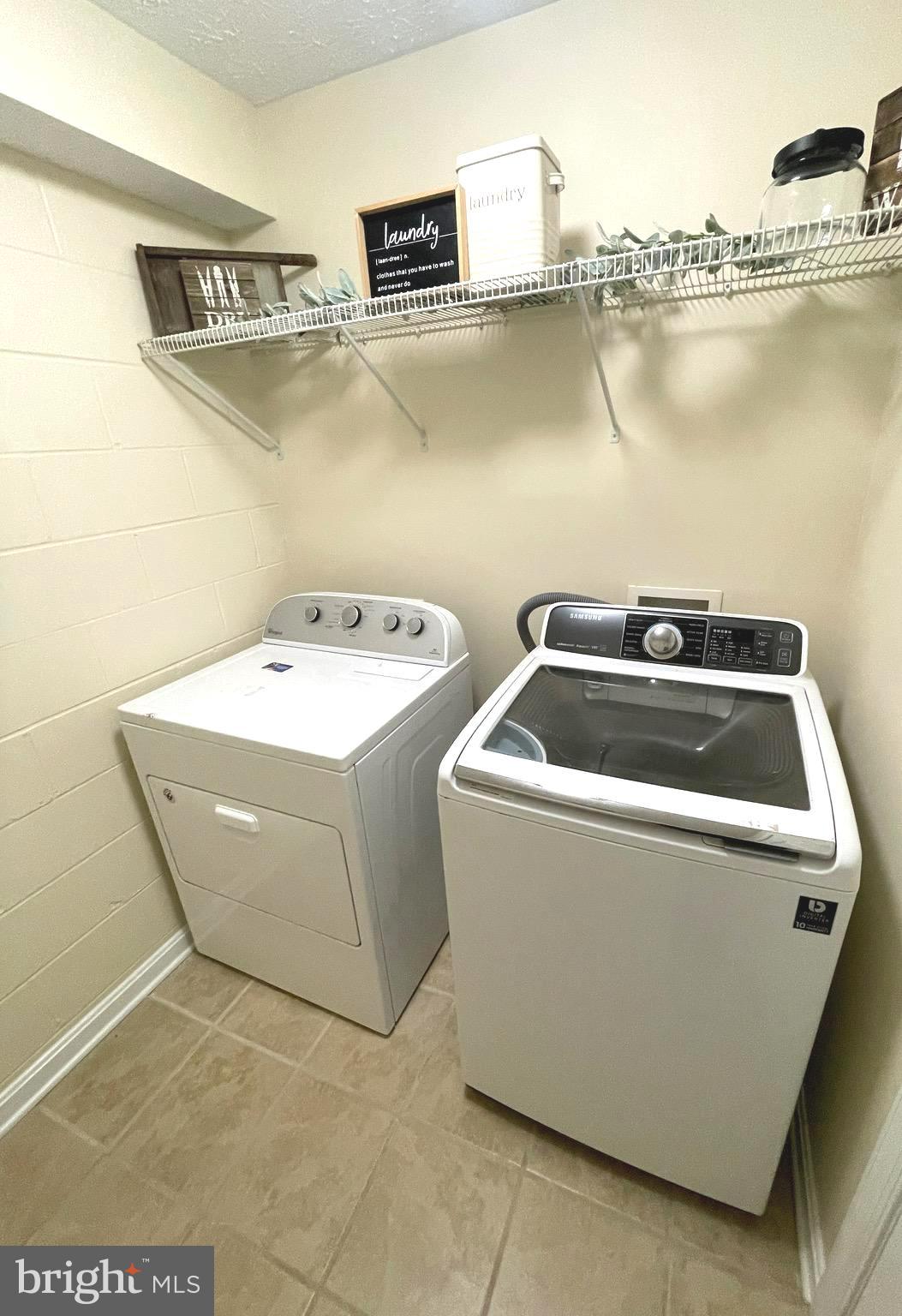 CRITTON HOLLOW ESTATES - Residential