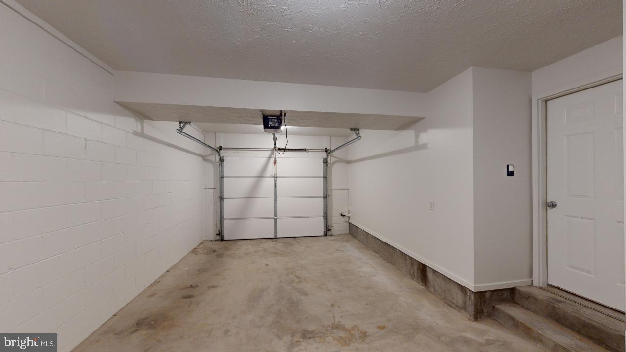 CRITTON HOLLOW ESTATES - Residential