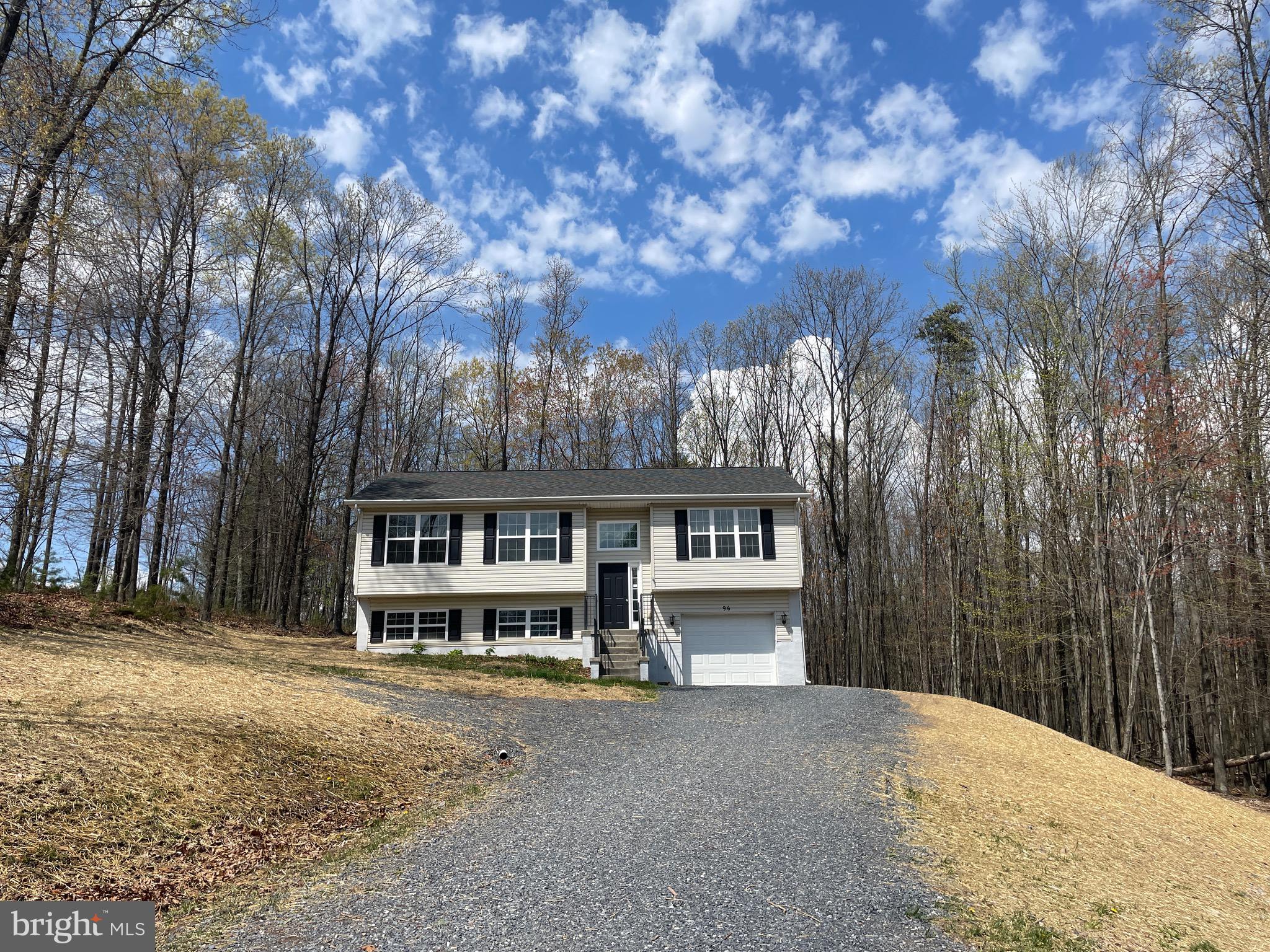 CRITTON HOLLOW ESTATES - Residential