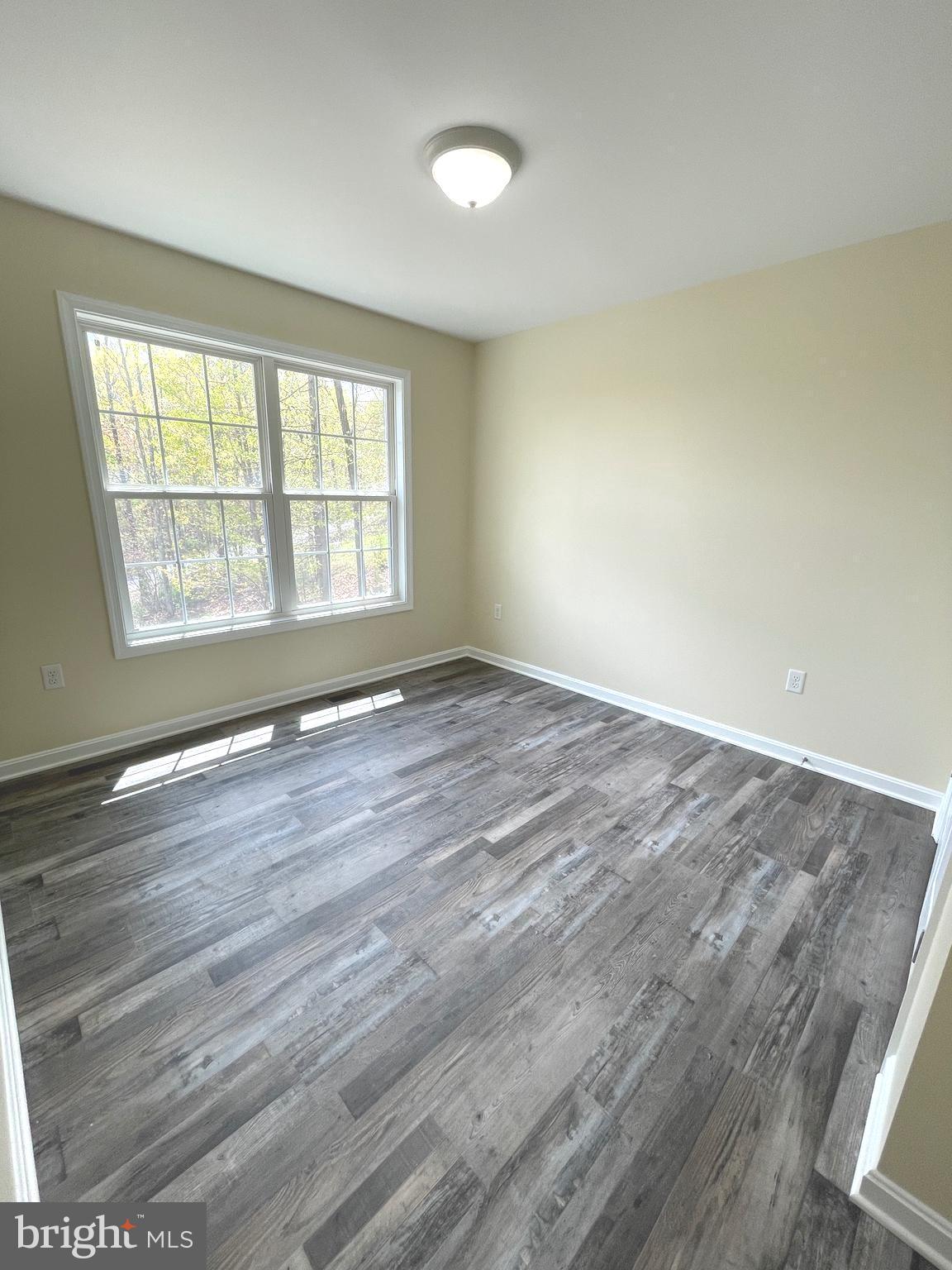 CRITTON HOLLOW ESTATES - Residential