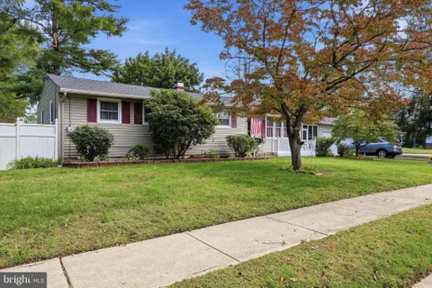 131 Holly Avenue, Berlin, NJ 08009 - #: NJCD2127564