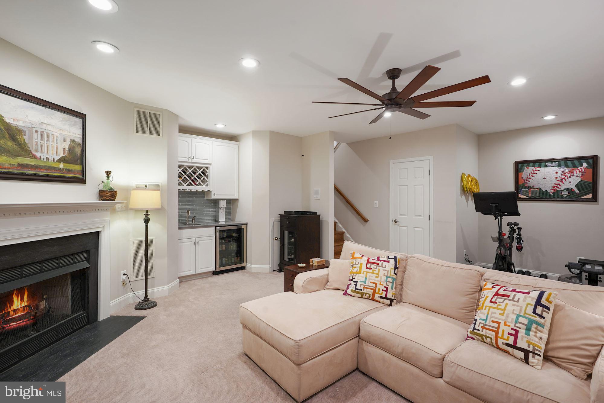 PALISADES PARK - Residential