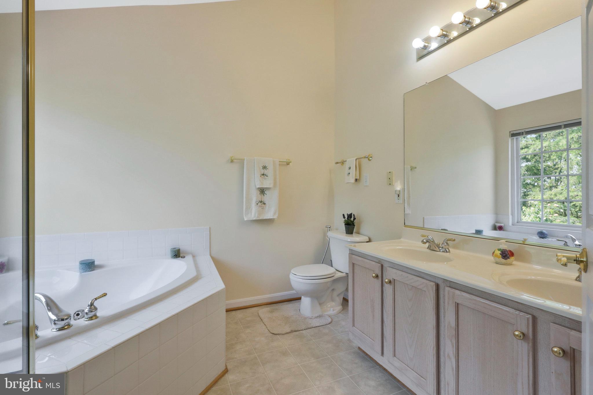 WORTHINGTON WOODS - Residential