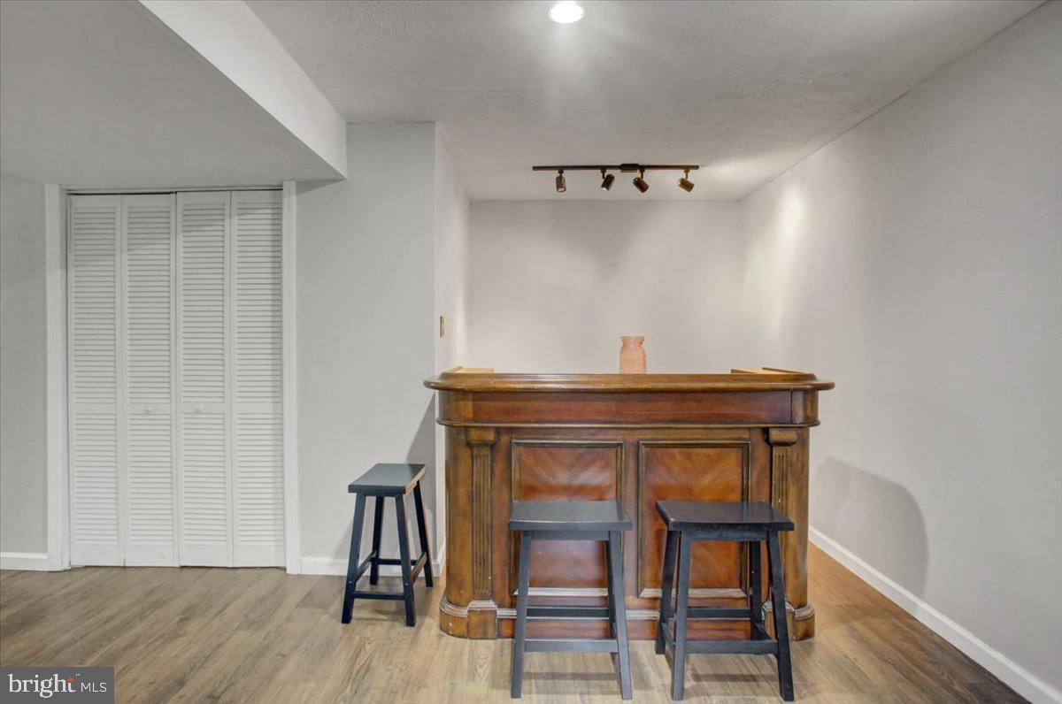 MOUNTAIN VIEW - Residential