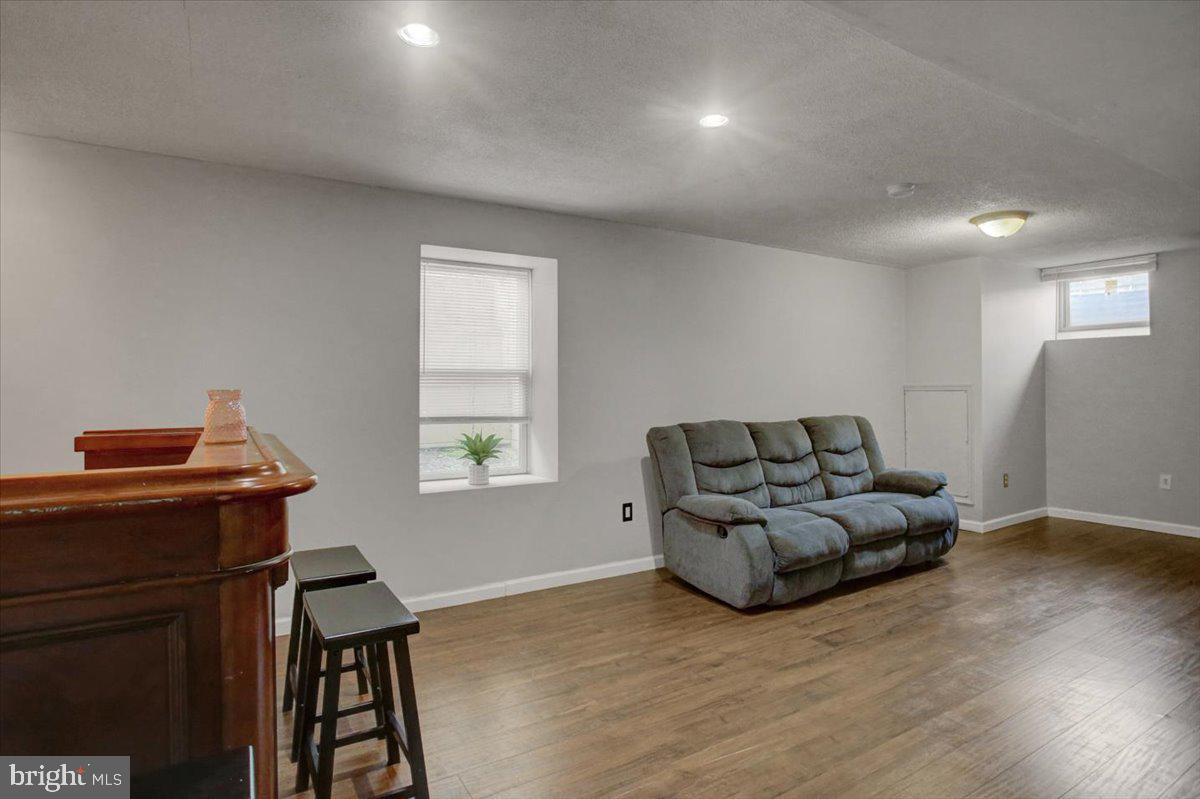 MOUNTAIN VIEW - Residential