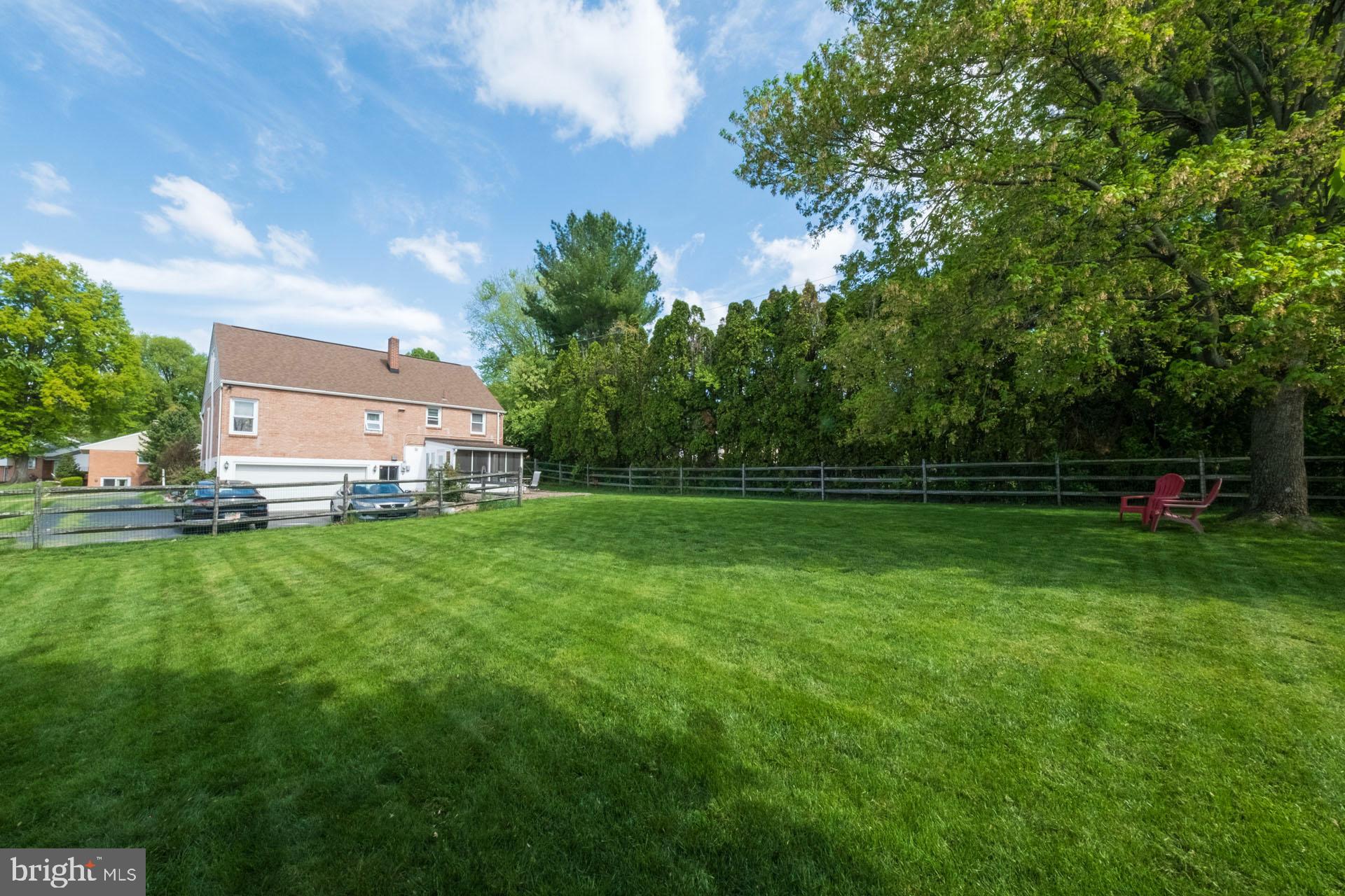 CRESTWOOD - Residential