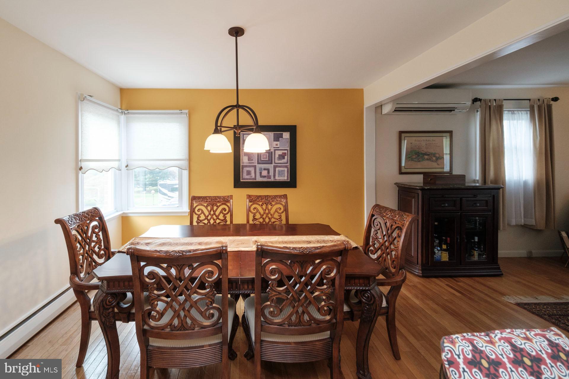 CRESTWOOD - Residential