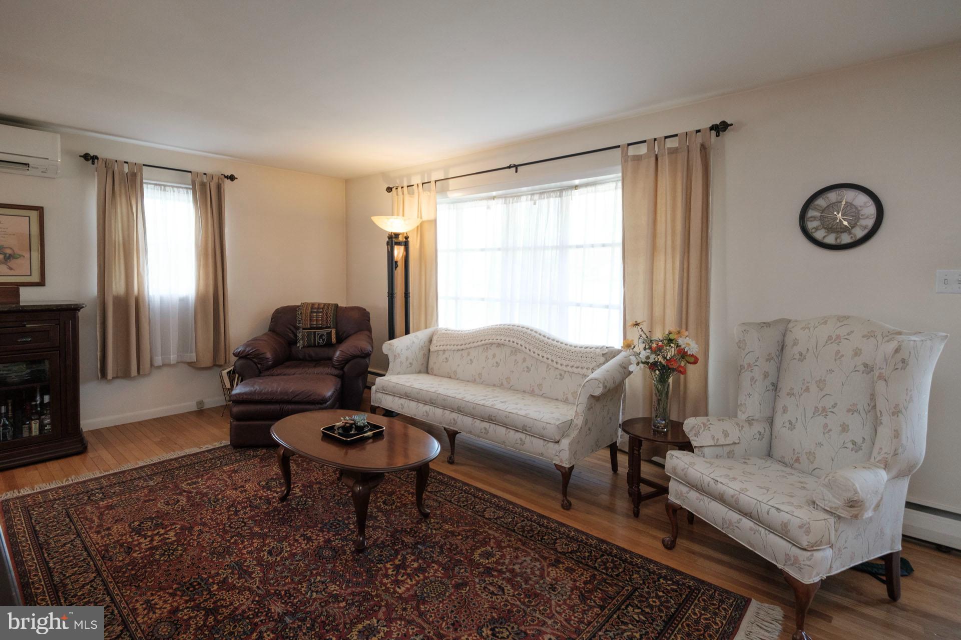 CRESTWOOD - Residential