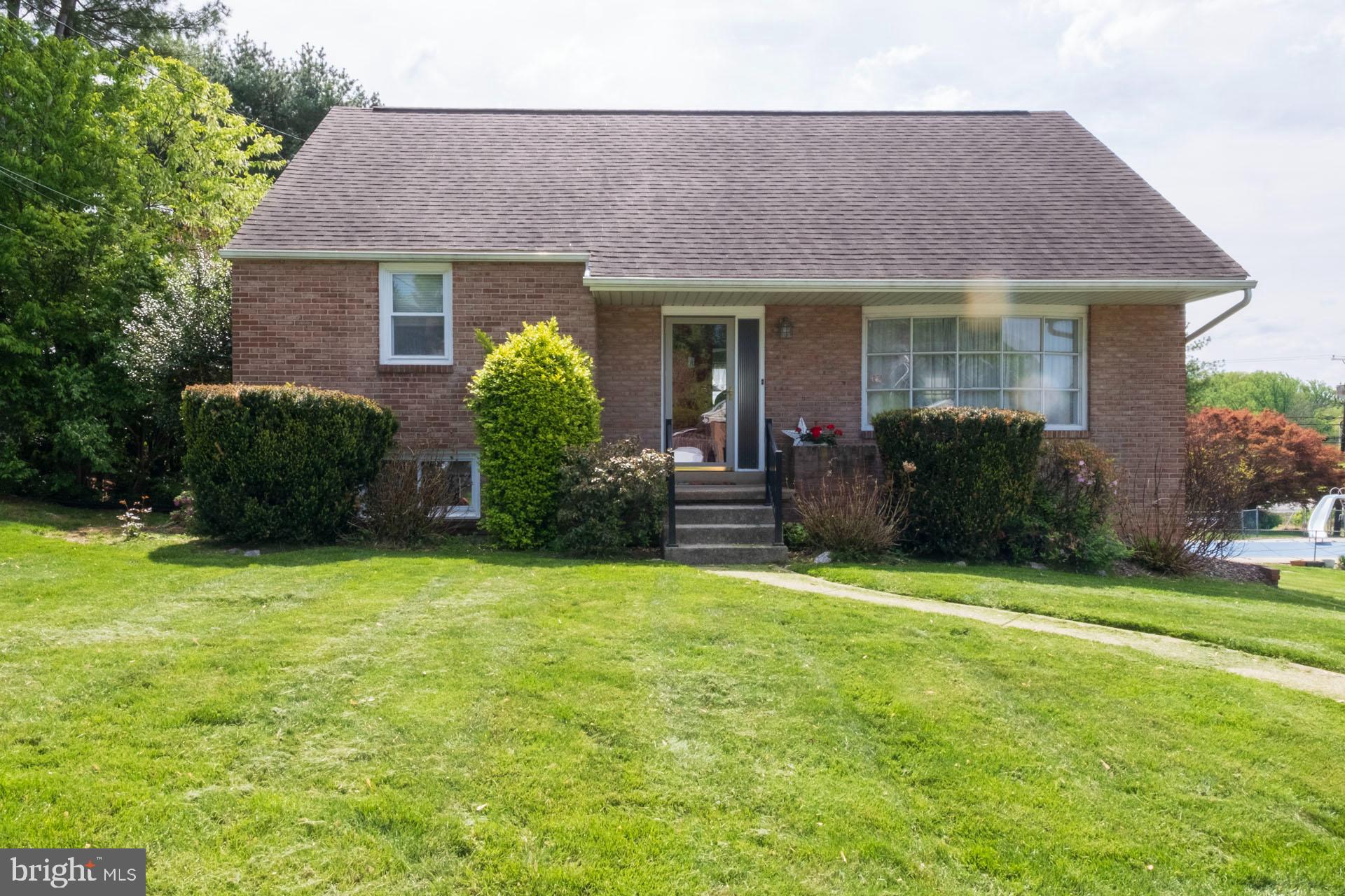 CRESTWOOD - Residential