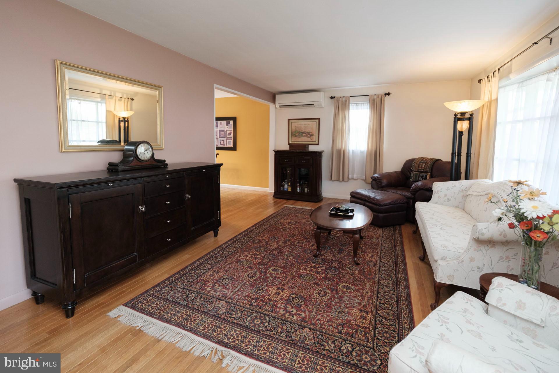 CRESTWOOD - Residential