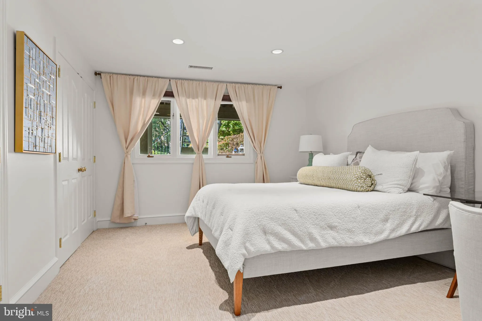 Villanova, Pennsylvania 19085, United States, 4 Bedrooms Bedrooms, ,5 BathroomsBathrooms,Residential,Coming Soon,219635