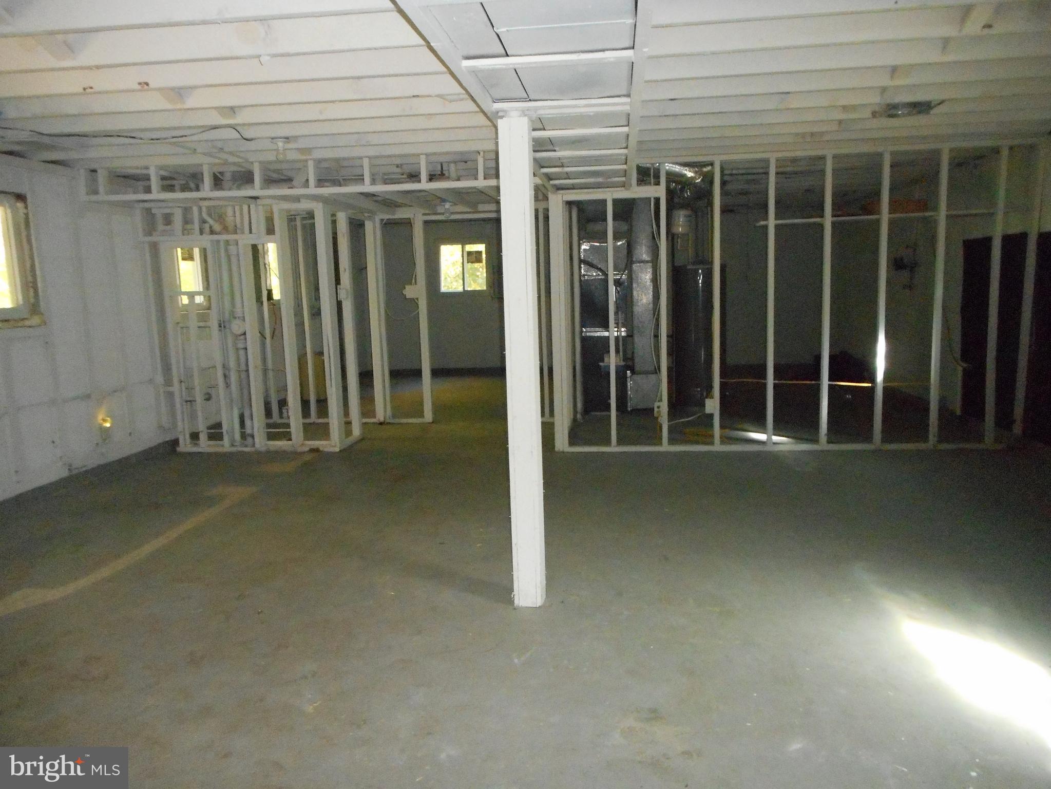 FORT WASHINGTON FOREST - Residential