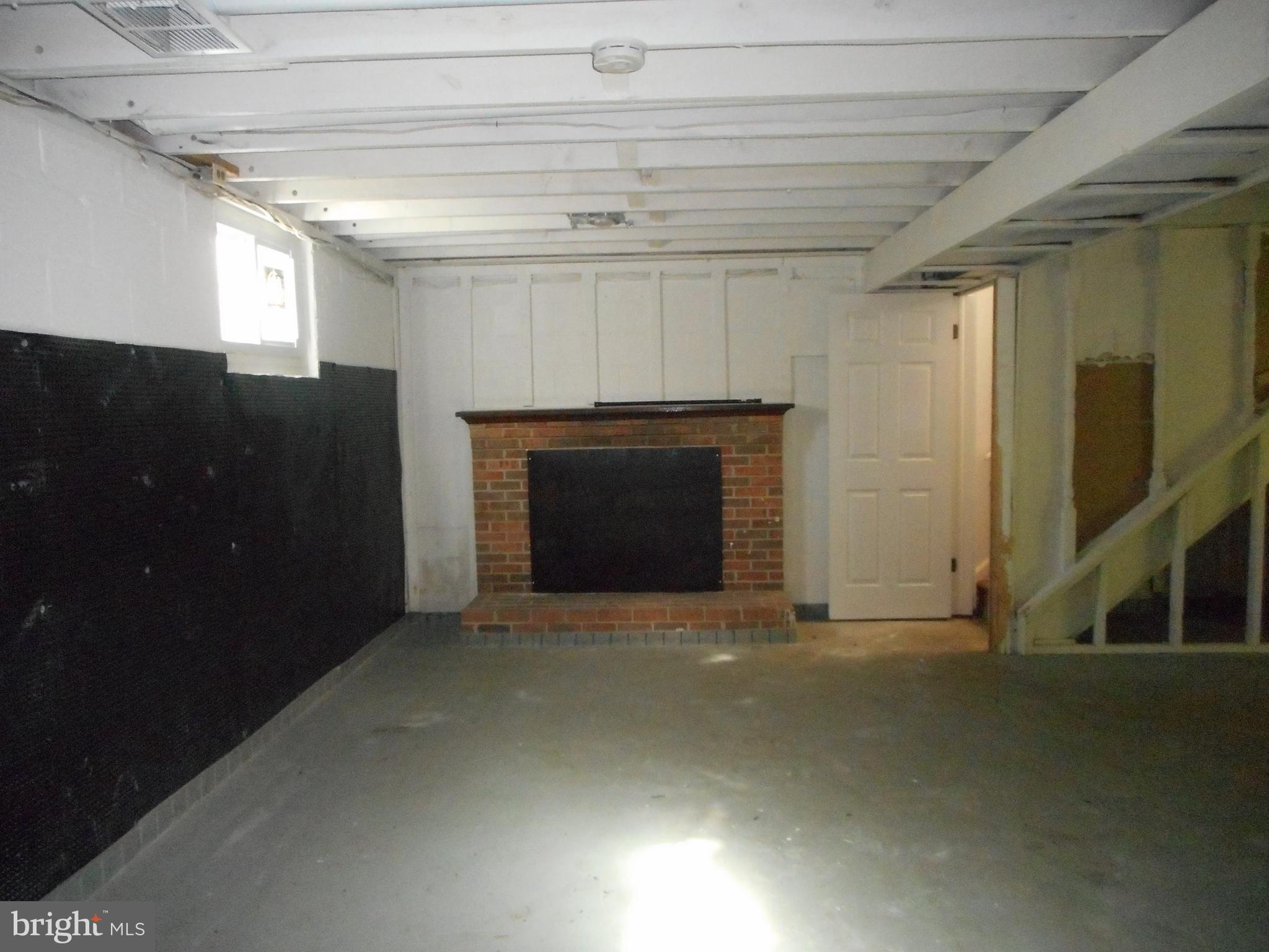 FORT WASHINGTON FOREST - Residential