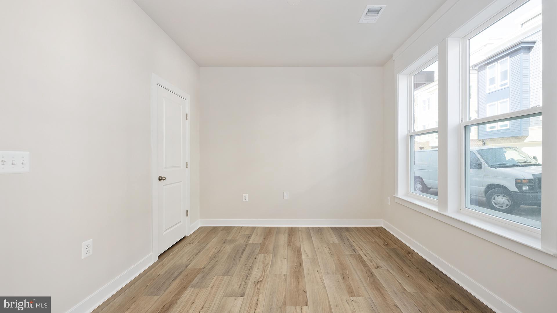 NORTHFAX WEST - Residential