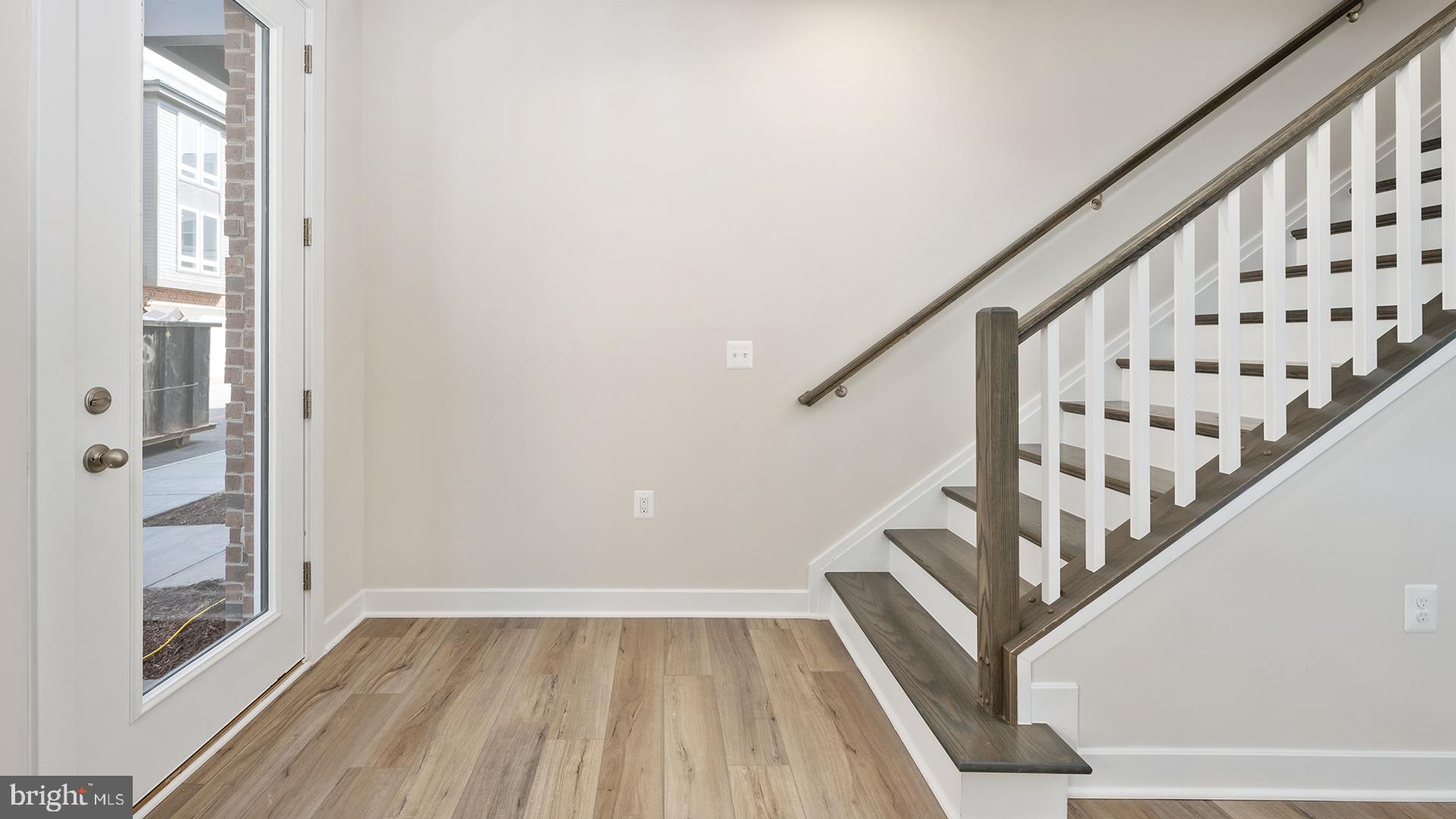 NORTHFAX WEST - Residential