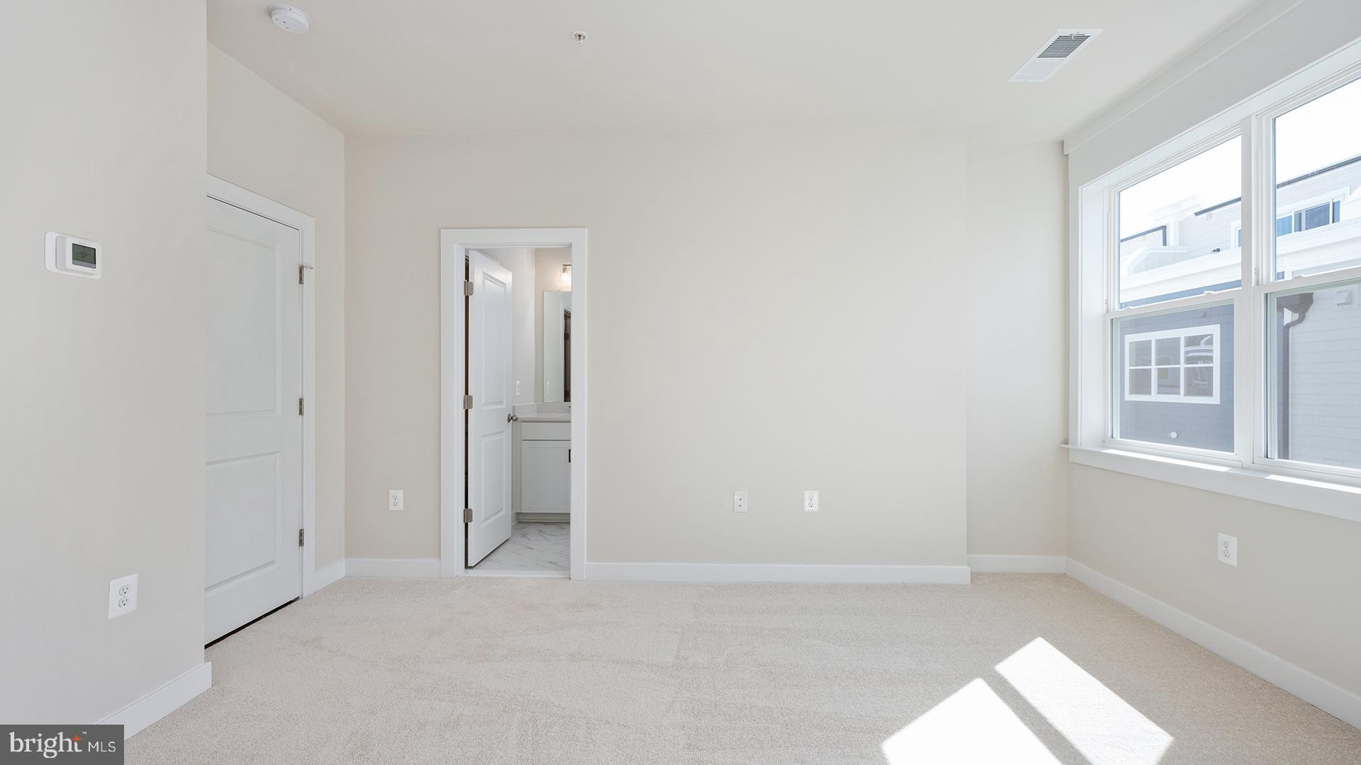 NORTHFAX WEST - Residential