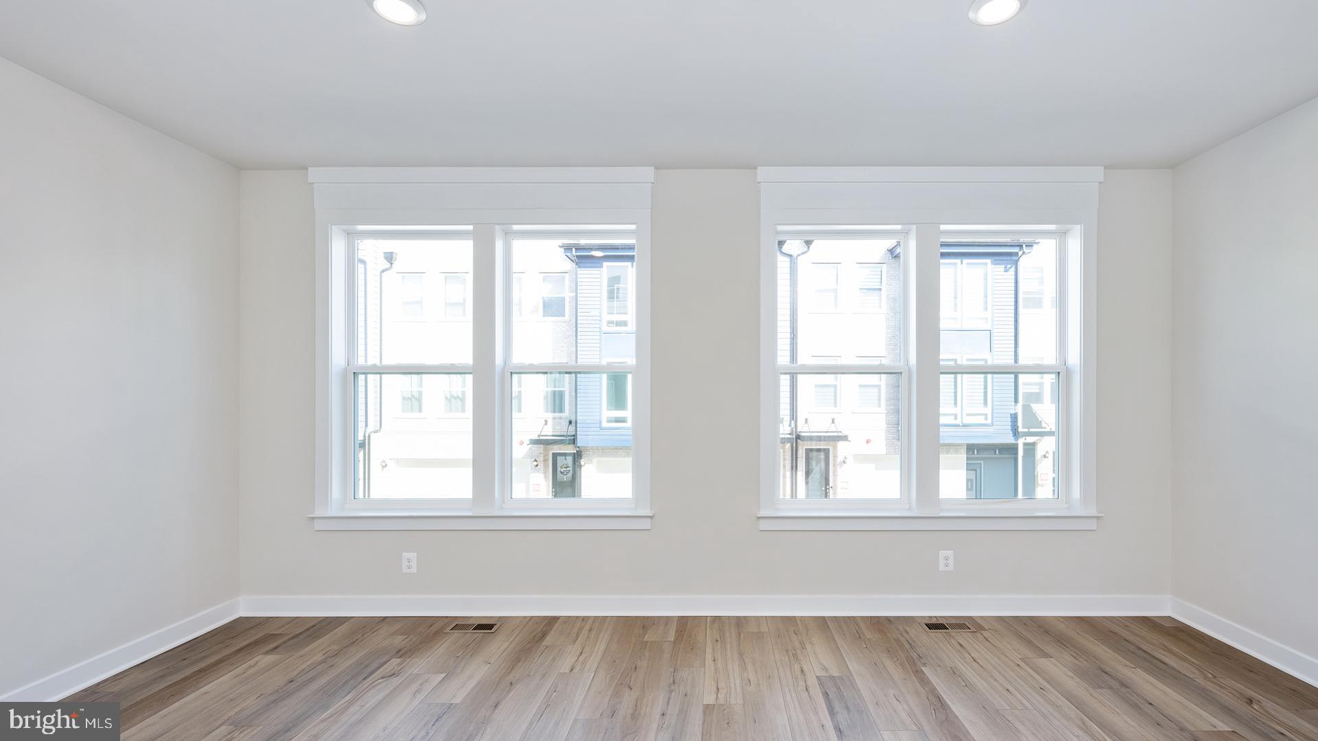 NORTHFAX WEST - Residential