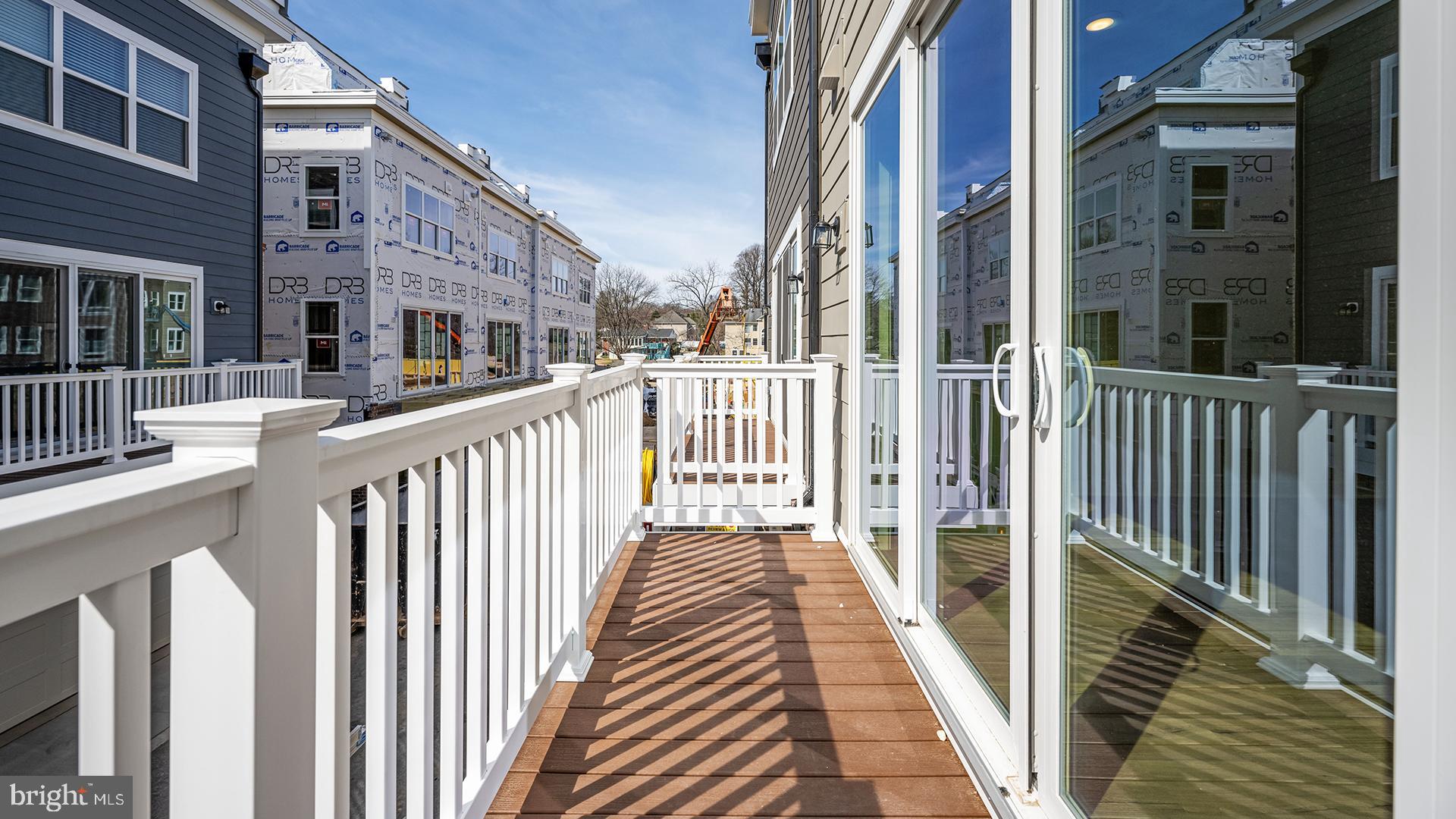 NORTHFAX WEST - Residential