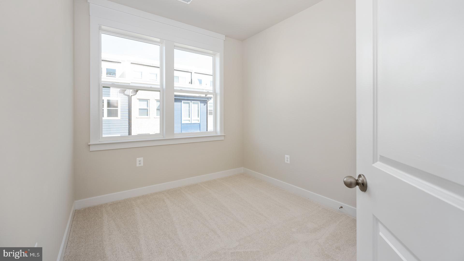 NORTHFAX WEST - Residential