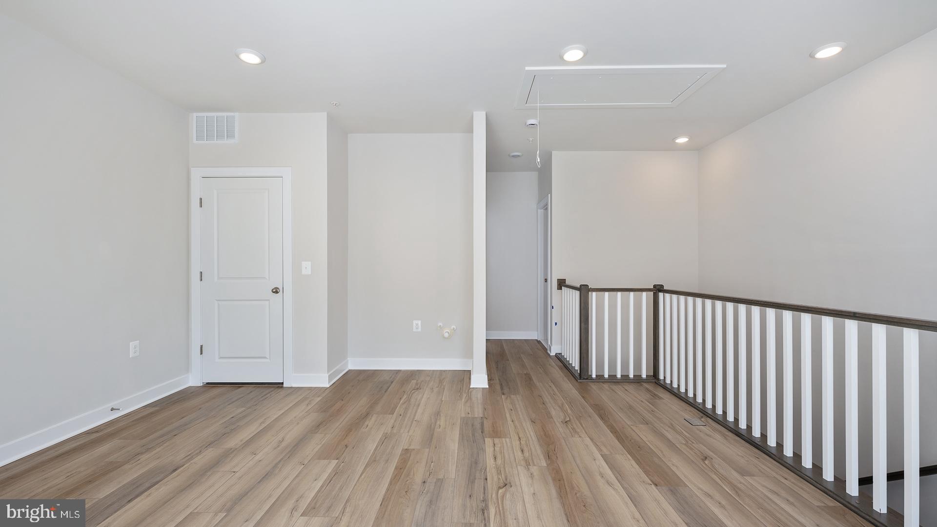 NORTHFAX WEST - Residential