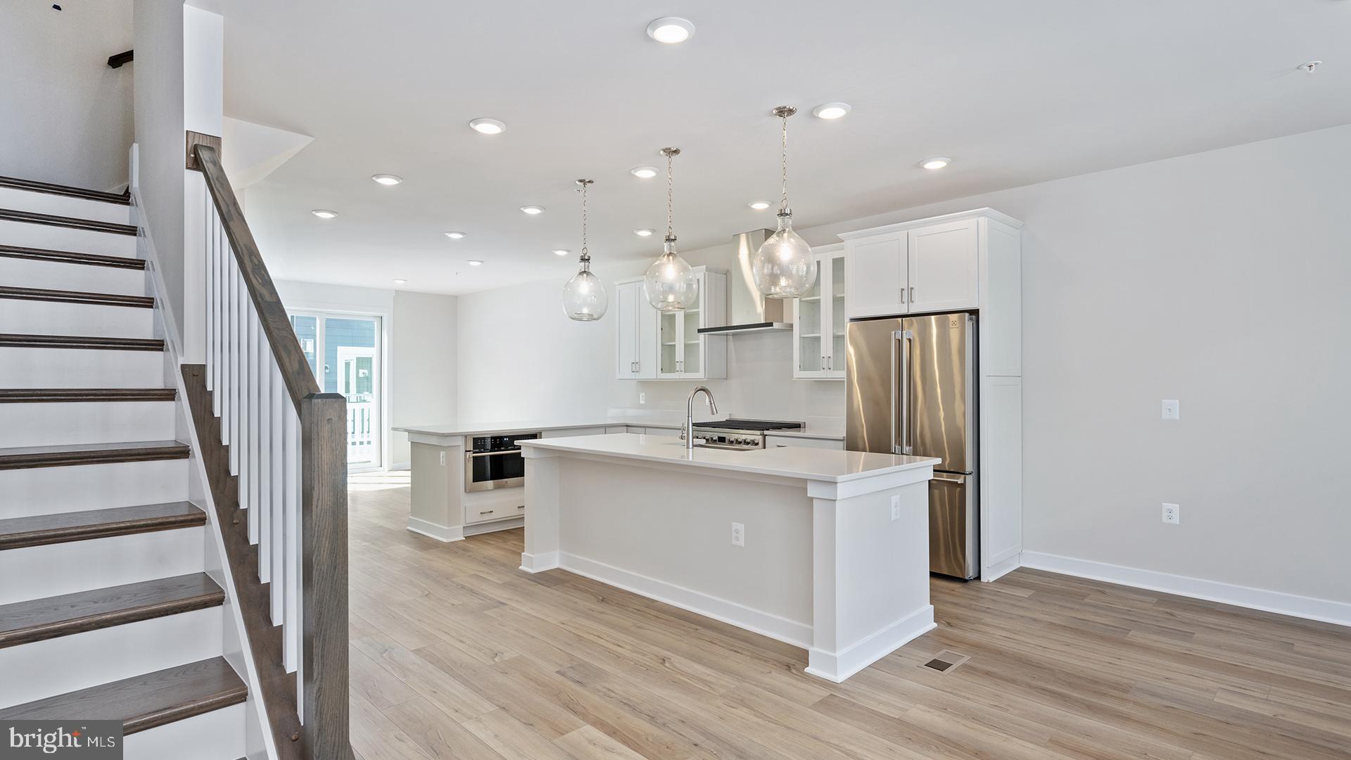 NORTHFAX WEST - Residential