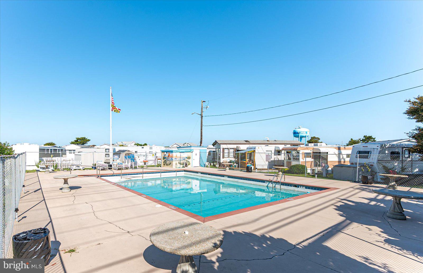 SUNDOWNER PARK - Residential