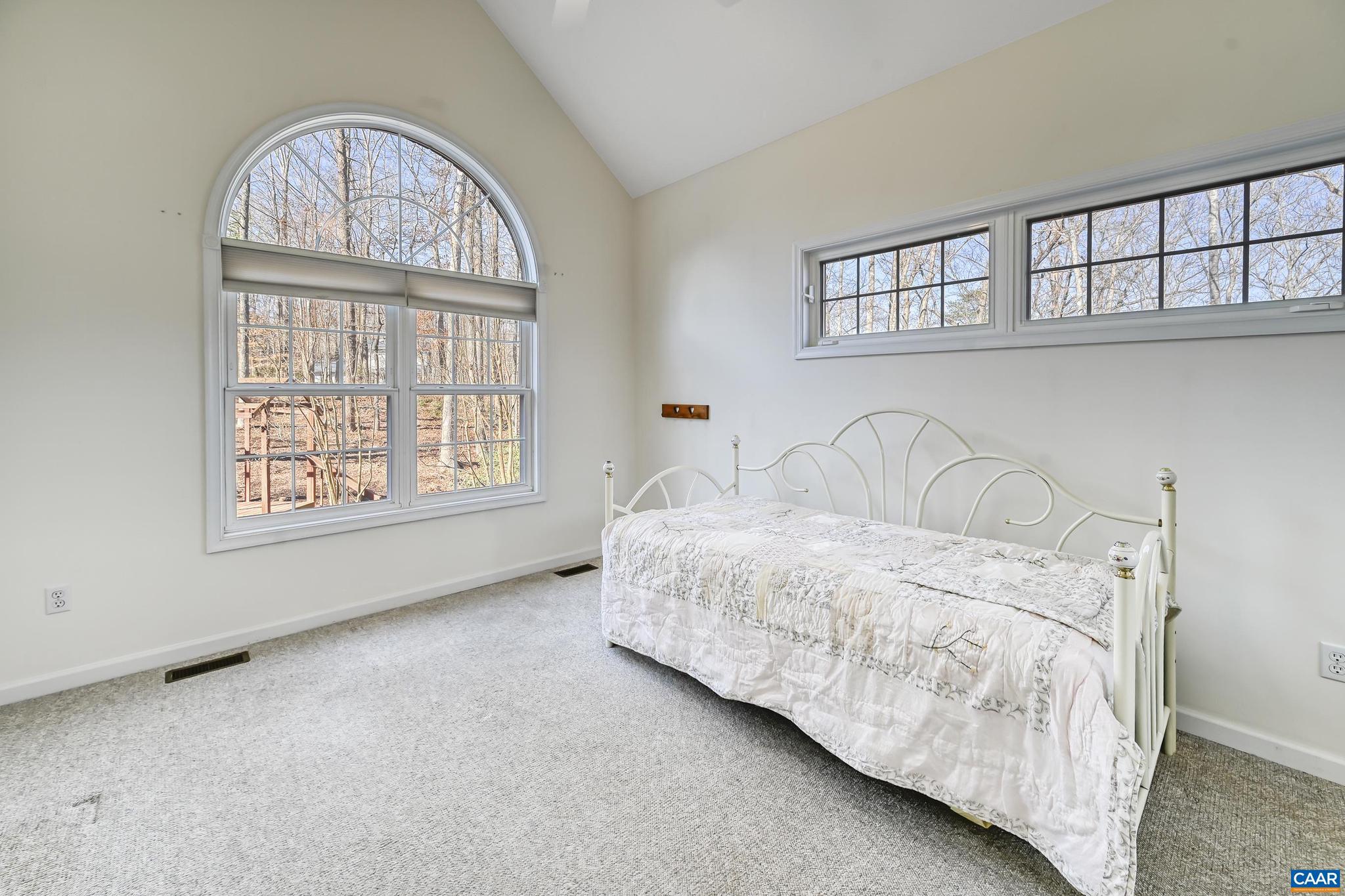 LAKE MONTICELLO - Residential